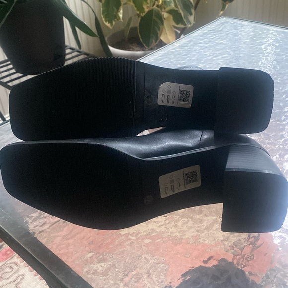 Asos Black Heeled Leather Boots - Picture 4 of 5